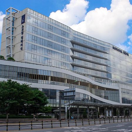 Novotel Ambassador Suwon Exteriör bild