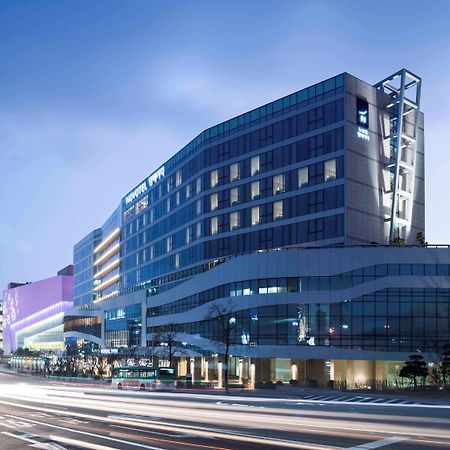 Novotel Ambassador Suwon Exteriör bild
