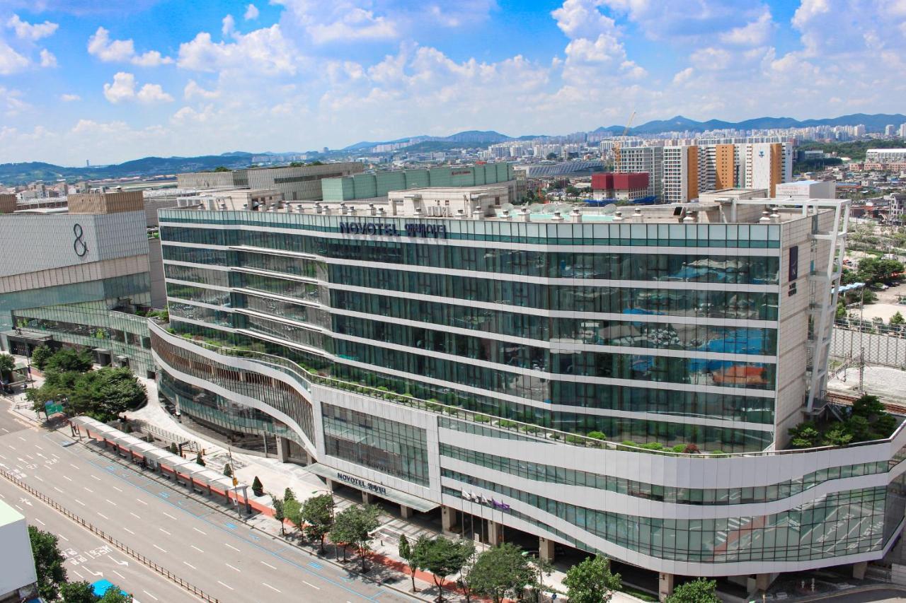 Novotel Ambassador Suwon Exteriör bild