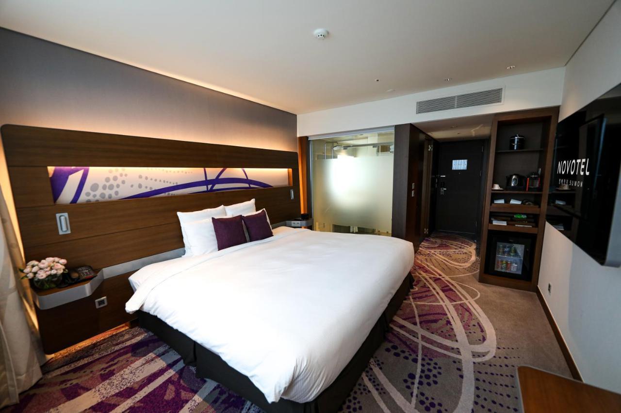 Novotel Ambassador Suwon Exteriör bild